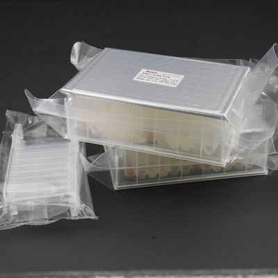 O RNA viral Kit Nucleic Acid Extraction Kits do ADN preencheu a parte inferior das reações U das placas 32
